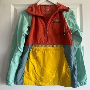 L.L. Bean Mountain Classic Women's Packable Water Resistant Half Zip Jacket